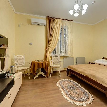 Aleksandria Hotel Kiev Bagian luar foto