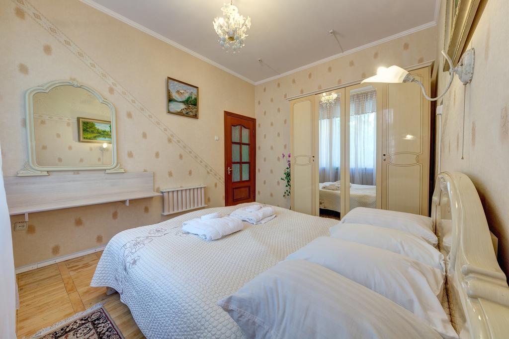 Aleksandria Hotel Kiev Bagian luar foto
