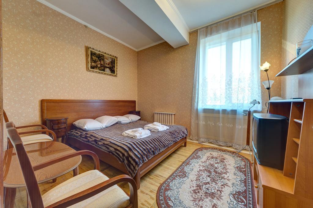 Aleksandria Hotel Kiev Bagian luar foto
