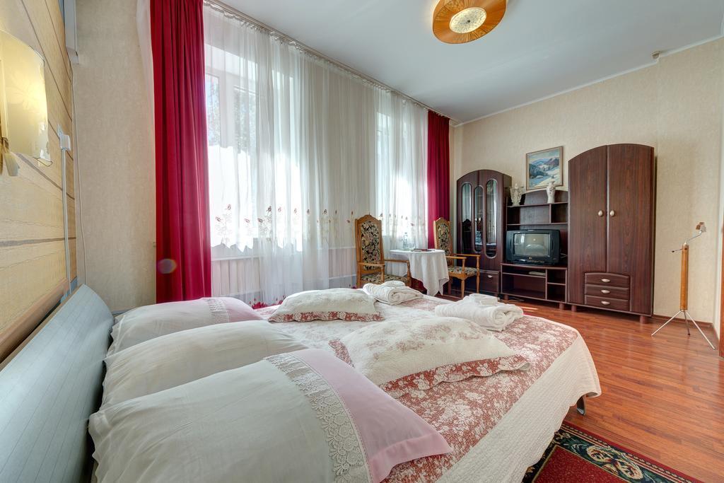 Aleksandria Hotel Kiev Bagian luar foto