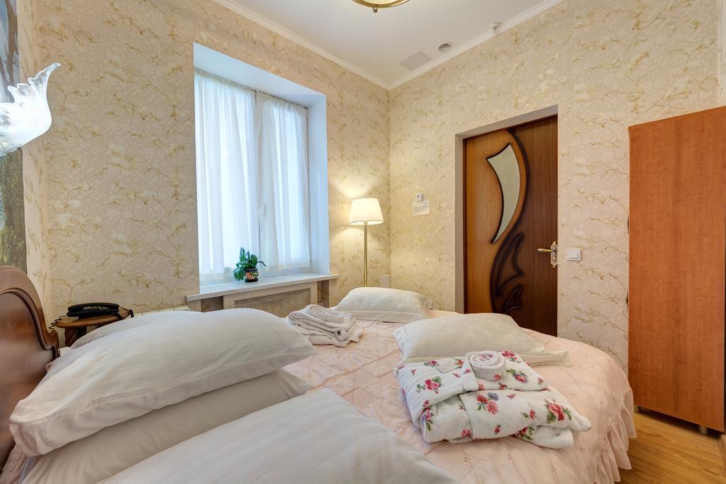 Aleksandria Hotel Kiev Bagian luar foto