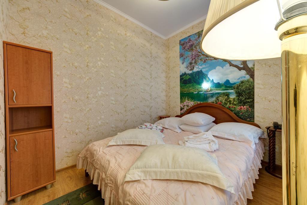 Aleksandria Hotel Kiev Bagian luar foto