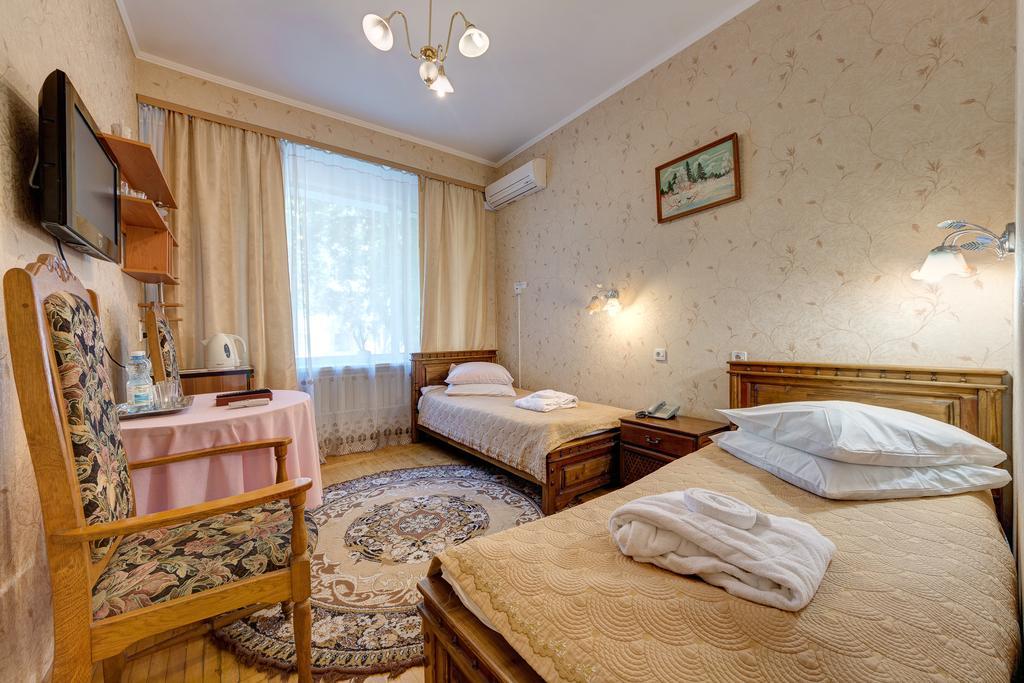 Aleksandria Hotel Kiev Bagian luar foto