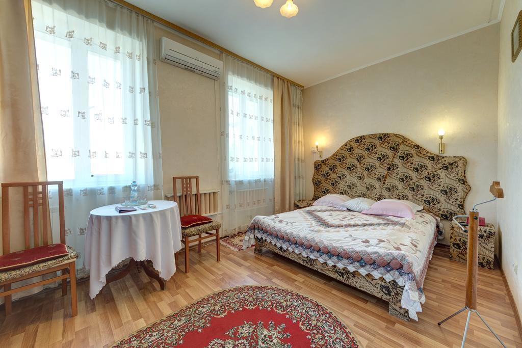 Aleksandria Hotel Kiev Bagian luar foto