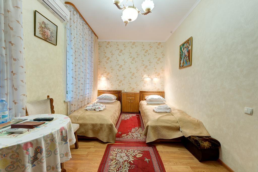 Aleksandria Hotel Kiev Bagian luar foto