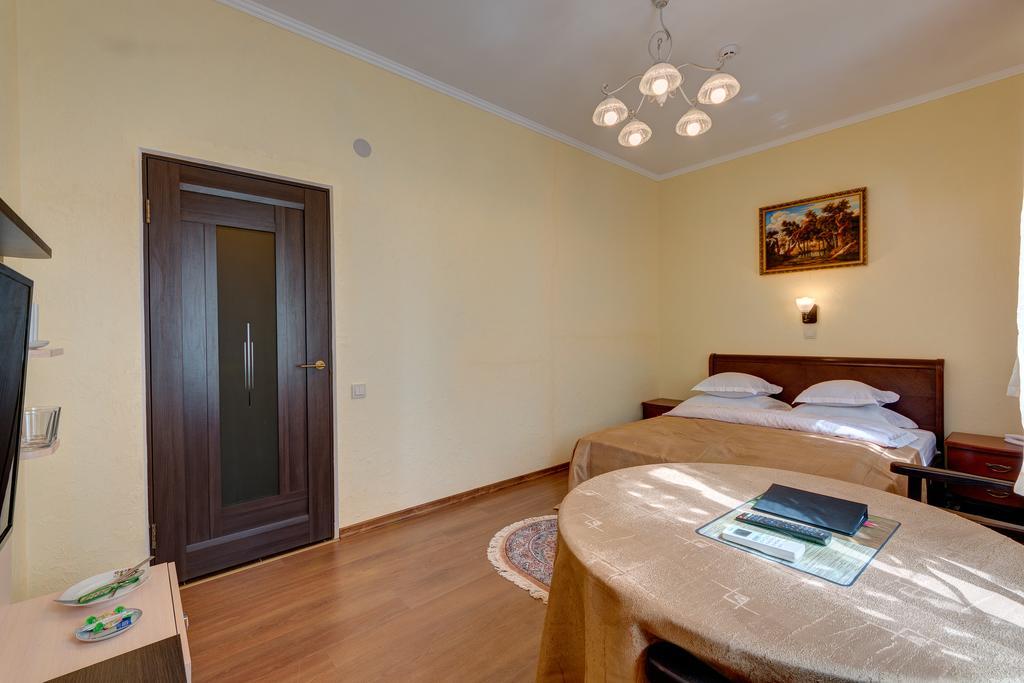 Aleksandria Hotel Kiev Bagian luar foto