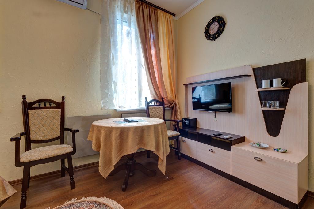 Aleksandria Hotel Kiev Bagian luar foto