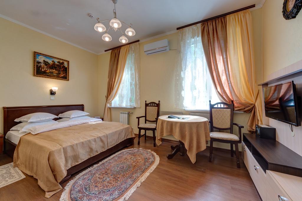 Aleksandria Hotel Kiev Bagian luar foto