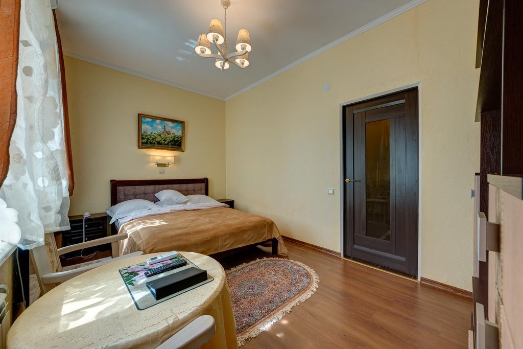 Aleksandria Hotel Kiev Bagian luar foto