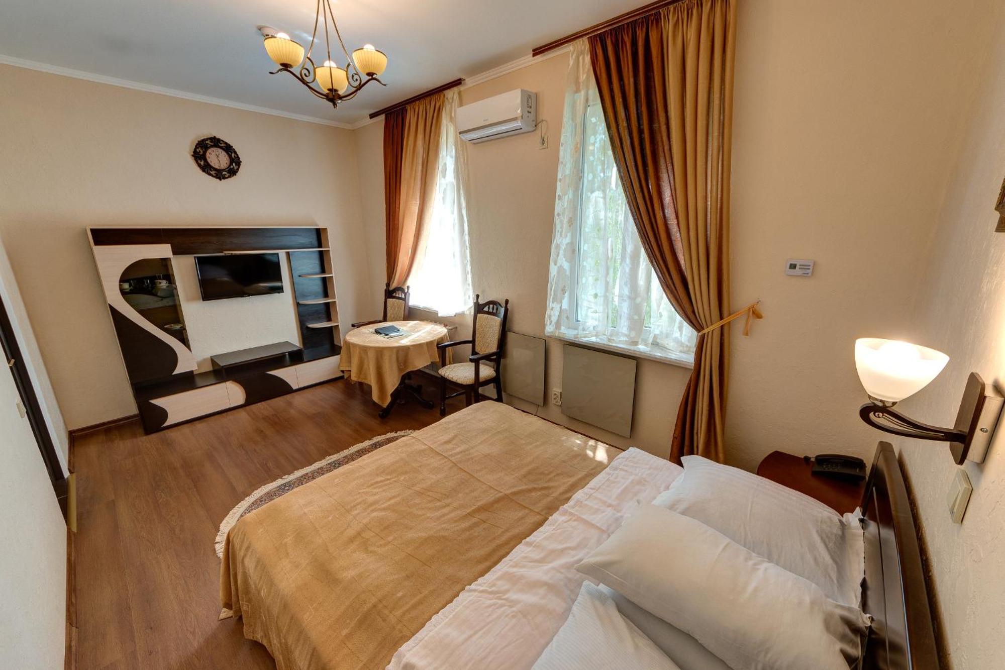 Aleksandria Hotel Kiev Bagian luar foto